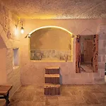 Sur Cave *