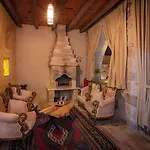 Sur Cave Hotel *