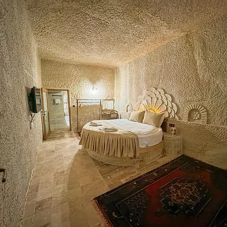 Sur Cave *