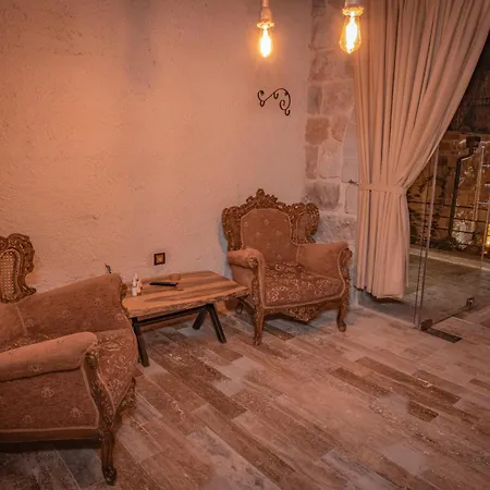 Sur Cave Otel