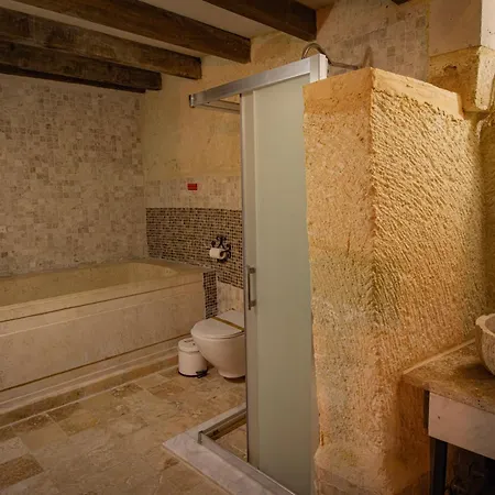 Otel Sur Cave