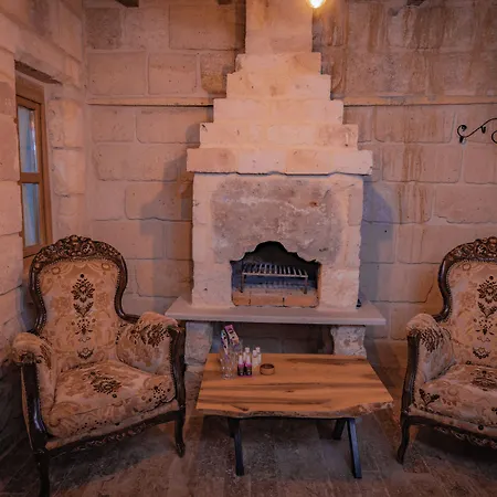 Sur Cave 于尔居普